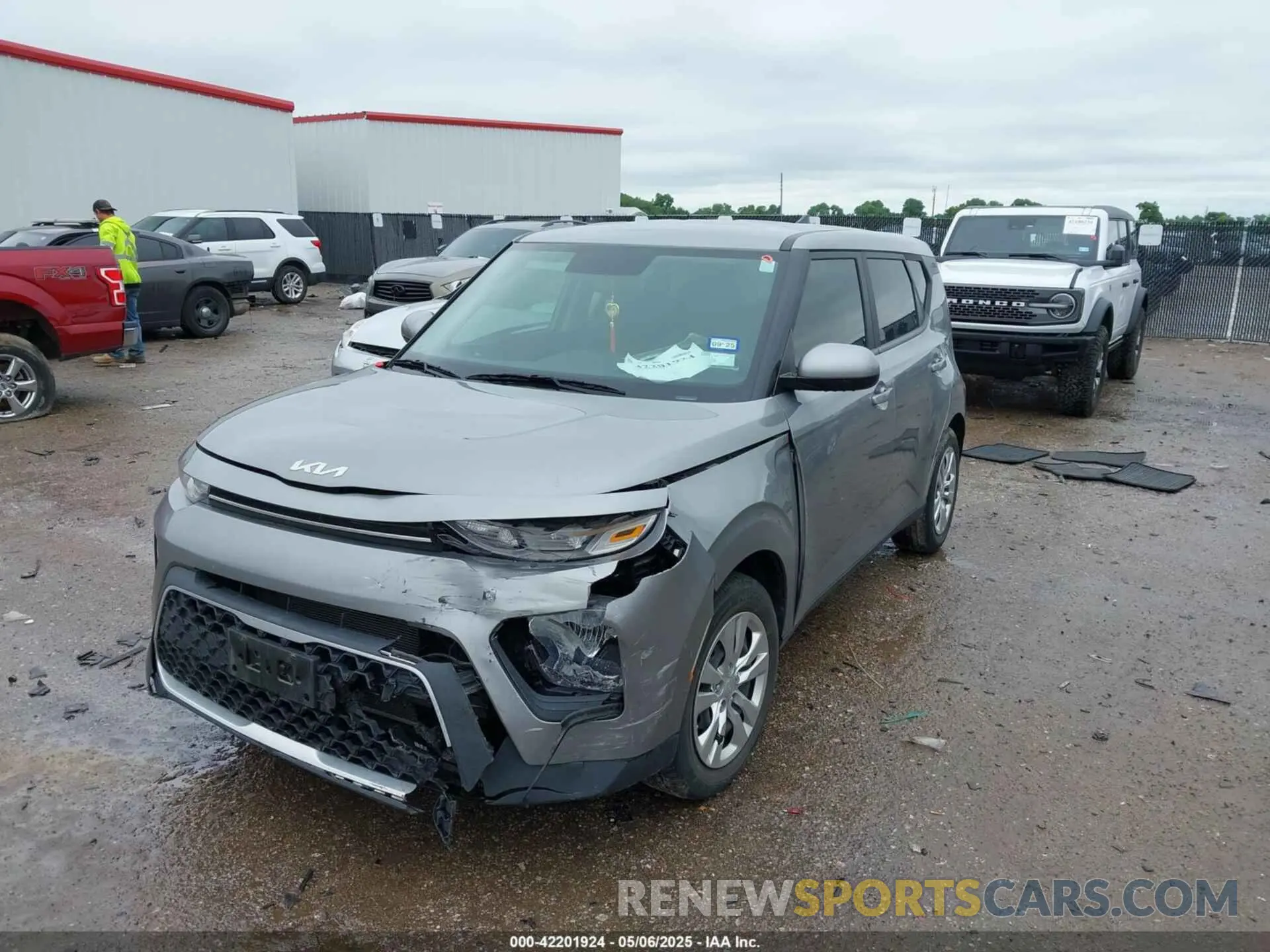 2 Photograph of a damaged car KNDJ23AU7N7809978 KIA SOUL 2022