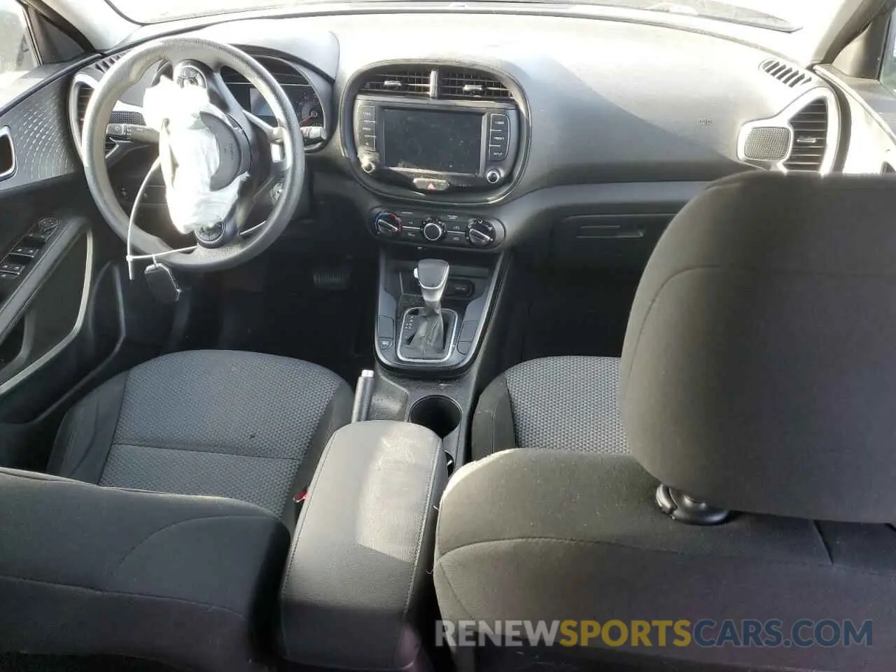 8 Photograph of a damaged car KNDJ23AU7N7834752 KIA SOUL 2022