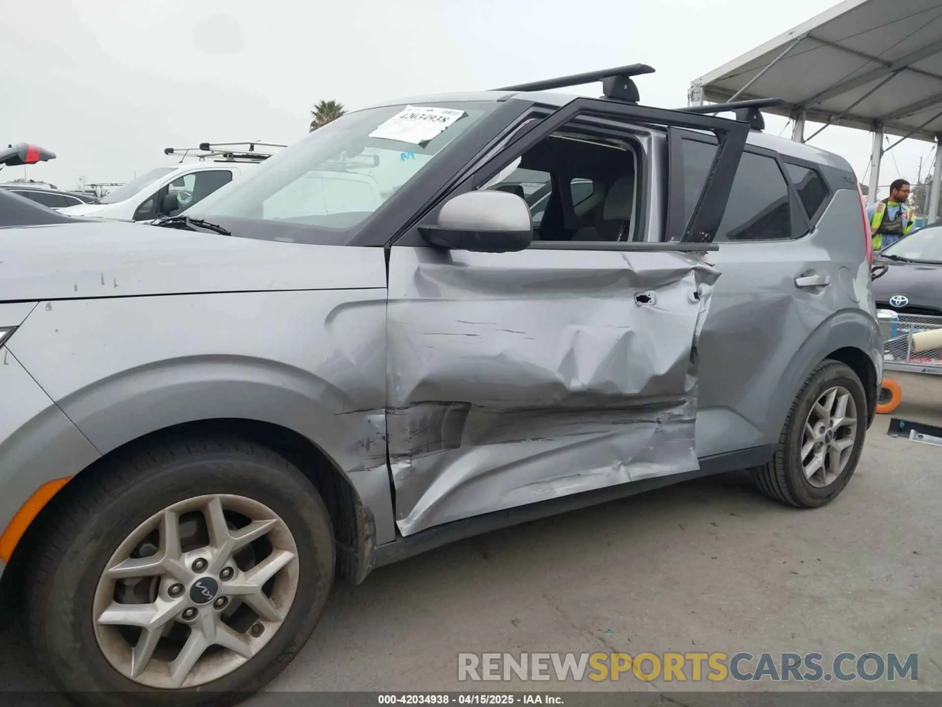 6 Фотография поврежденного автомобиля KNDJ23AU7N7837120 KIA SOUL 2022