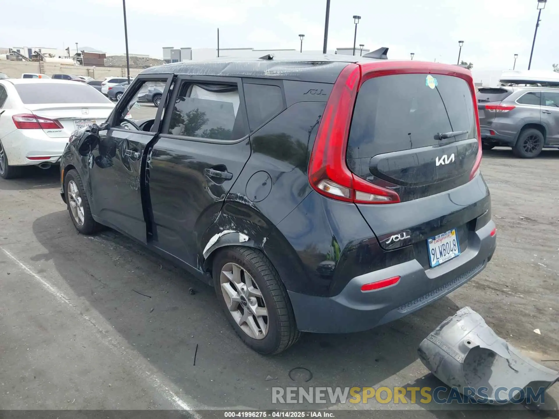 3 Photograph of a damaged car KNDJ23AU8N7185608 KIA SOUL 2022