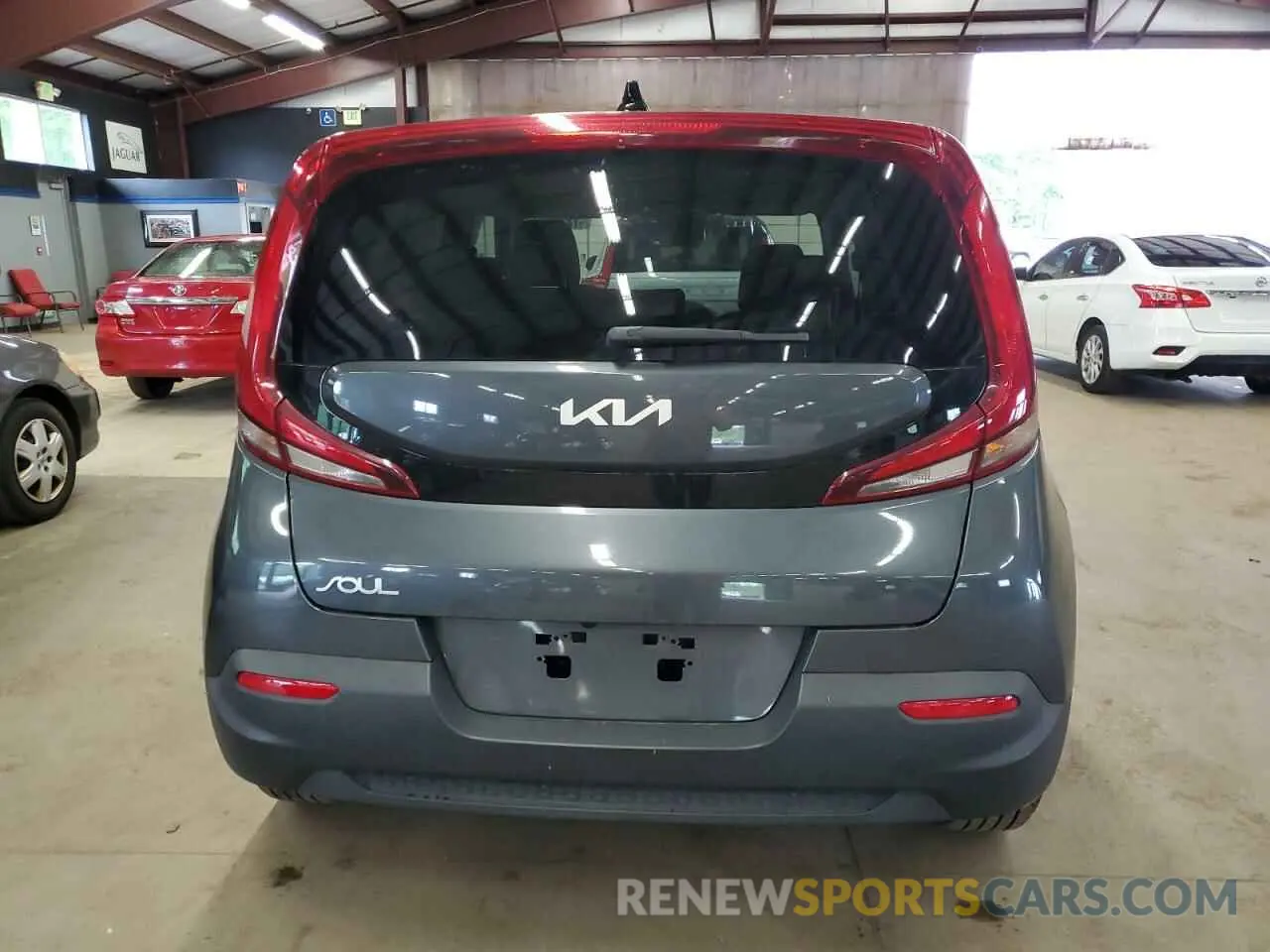 6 Photograph of a damaged car KNDJ23AU8N7811626 KIA SOUL 2022