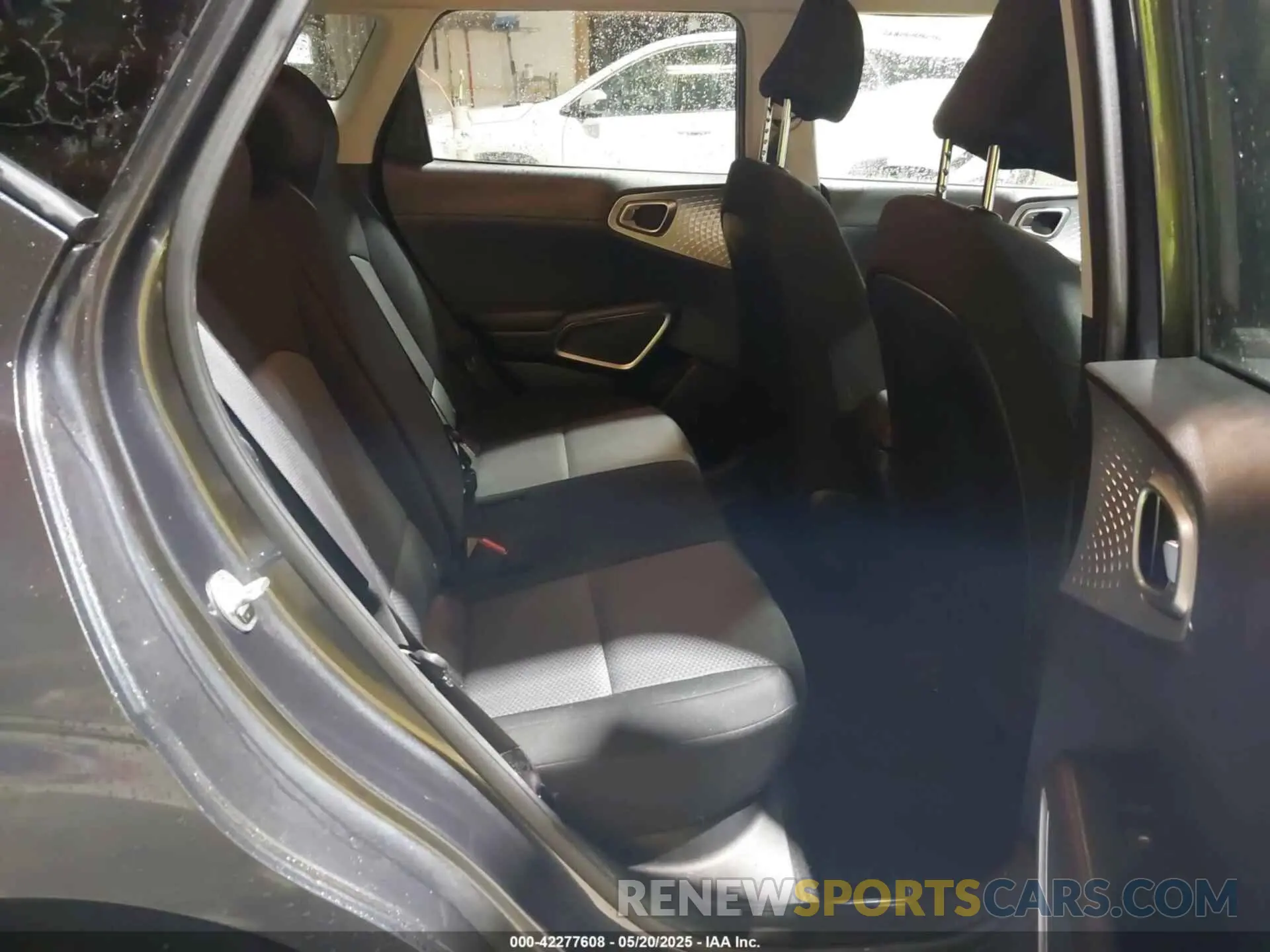 8 Фотография поврежденного автомобиля KNDJ23AU8N7814817 KIA SOUL 2022