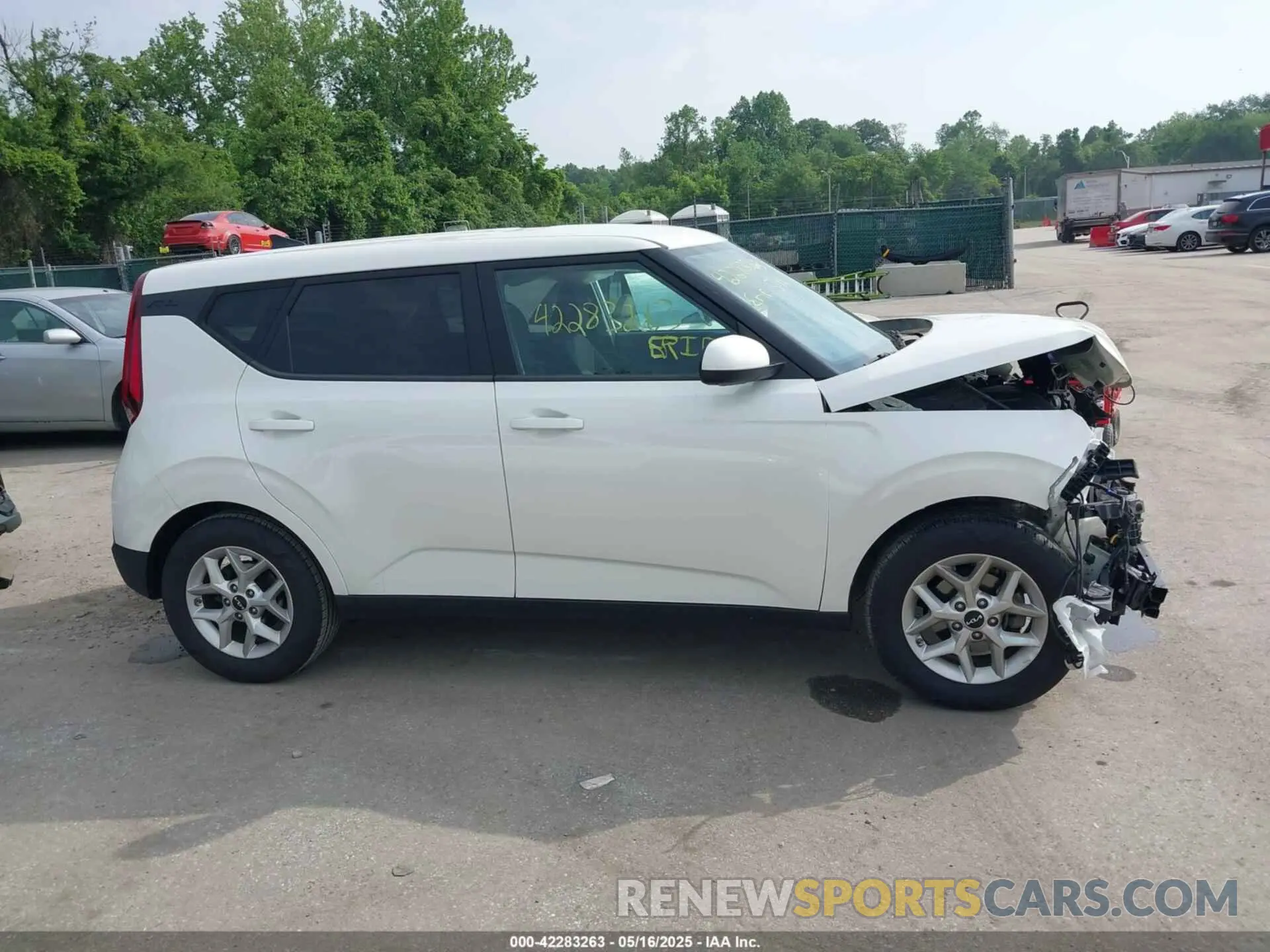 14 Photograph of a damaged car KNDJ23AU9N7829732 KIA SOUL 2022