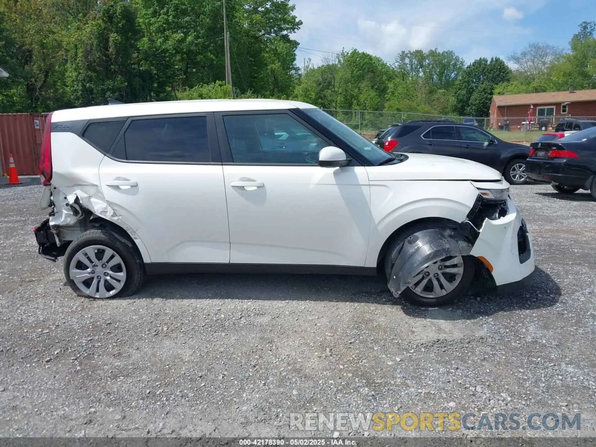 14 Photograph of a damaged car KNDJ23AU9N7830492 KIA SOUL 2022