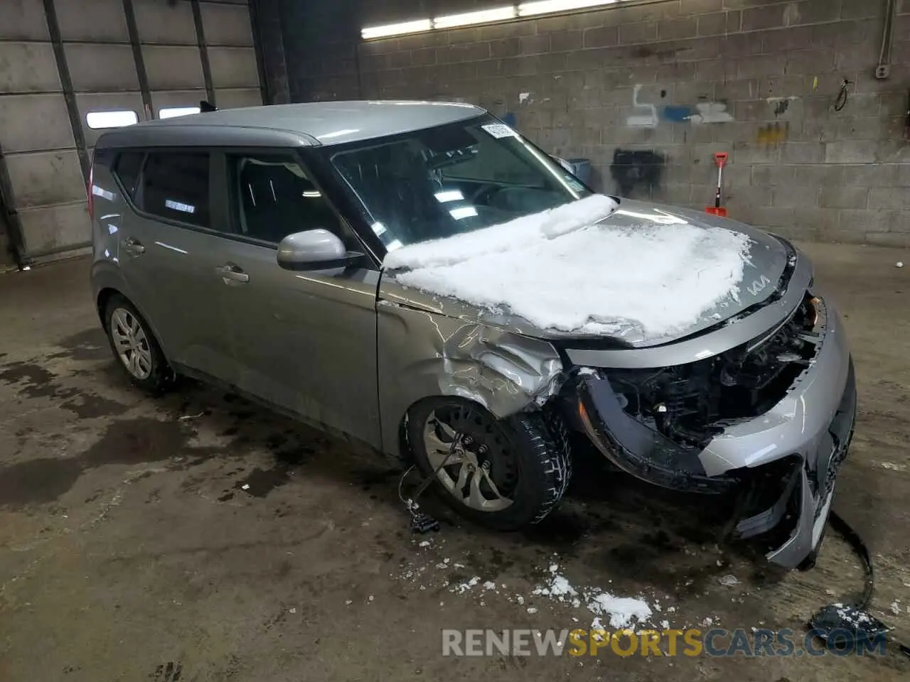 4 Photograph of a damaged car KNDJ23AU9N7837961 KIA SOUL 2022