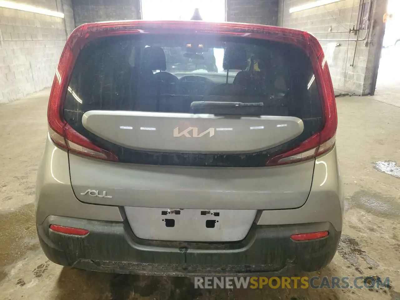 6 Photograph of a damaged car KNDJ23AU9N7837961 KIA SOUL 2022