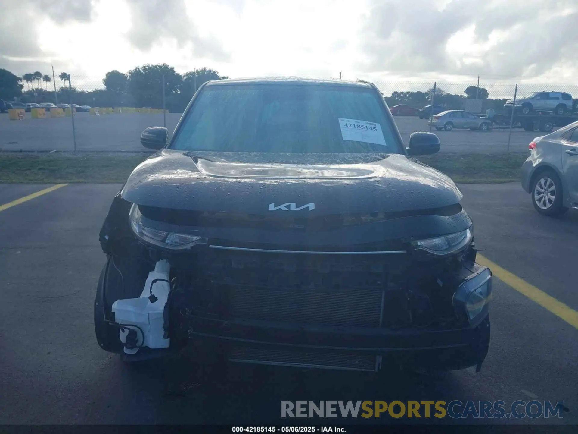 12 Photograph of a damaged car KNDJ23AUXN7173797 KIA SOUL 2022