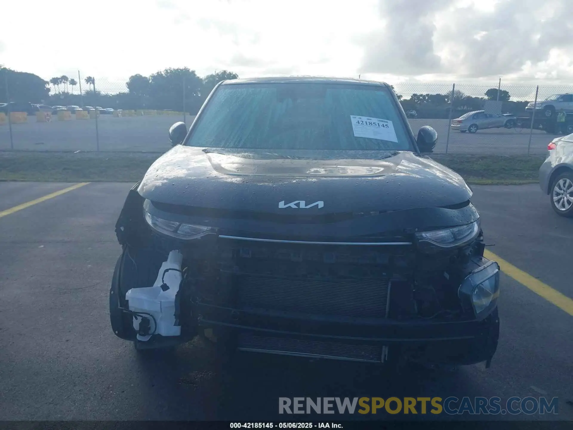 6 Photograph of a damaged car KNDJ23AUXN7173797 KIA SOUL 2022