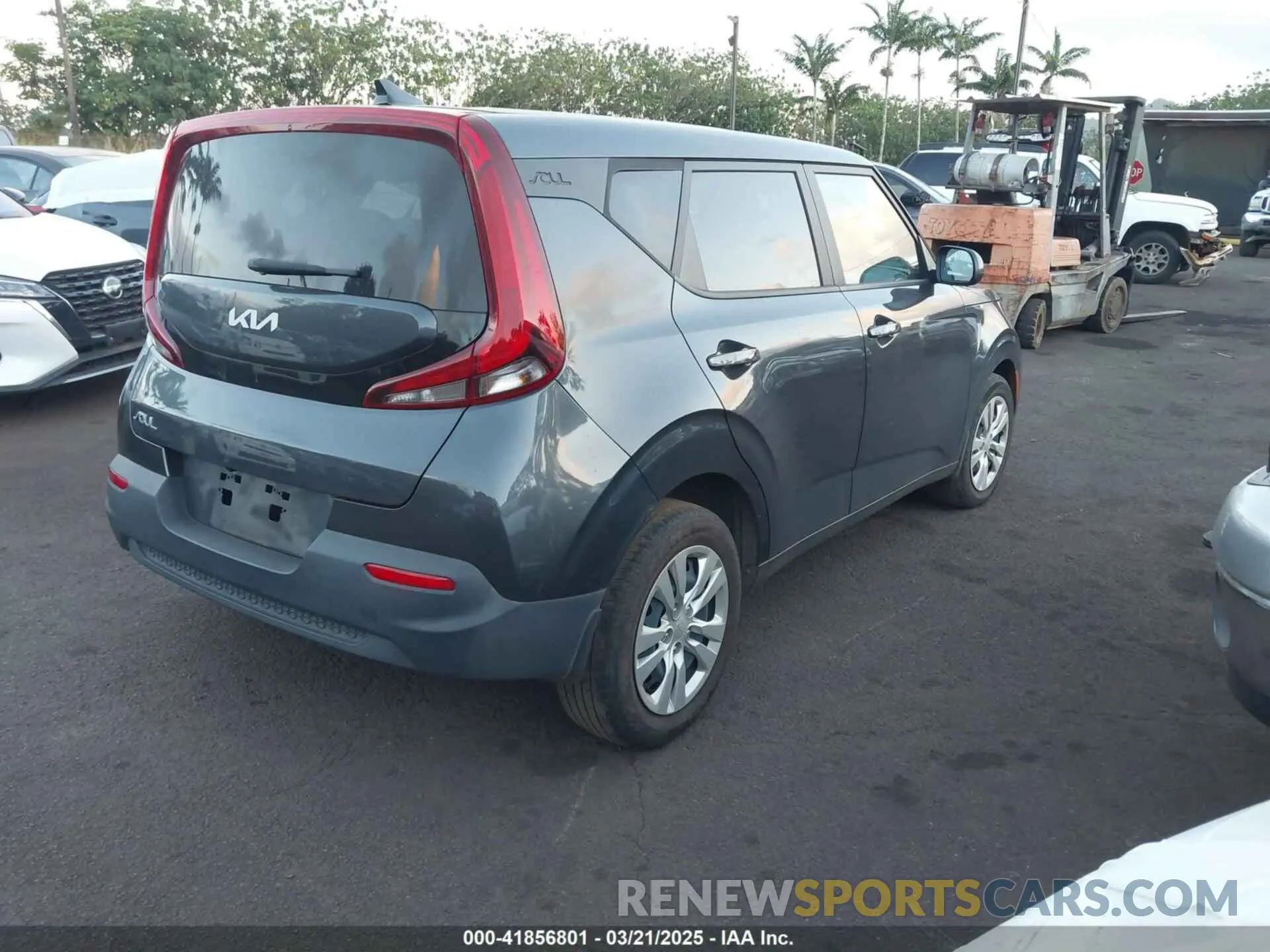 4 Photograph of a damaged car KNDJ23AUXN7804872 KIA SOUL 2022
