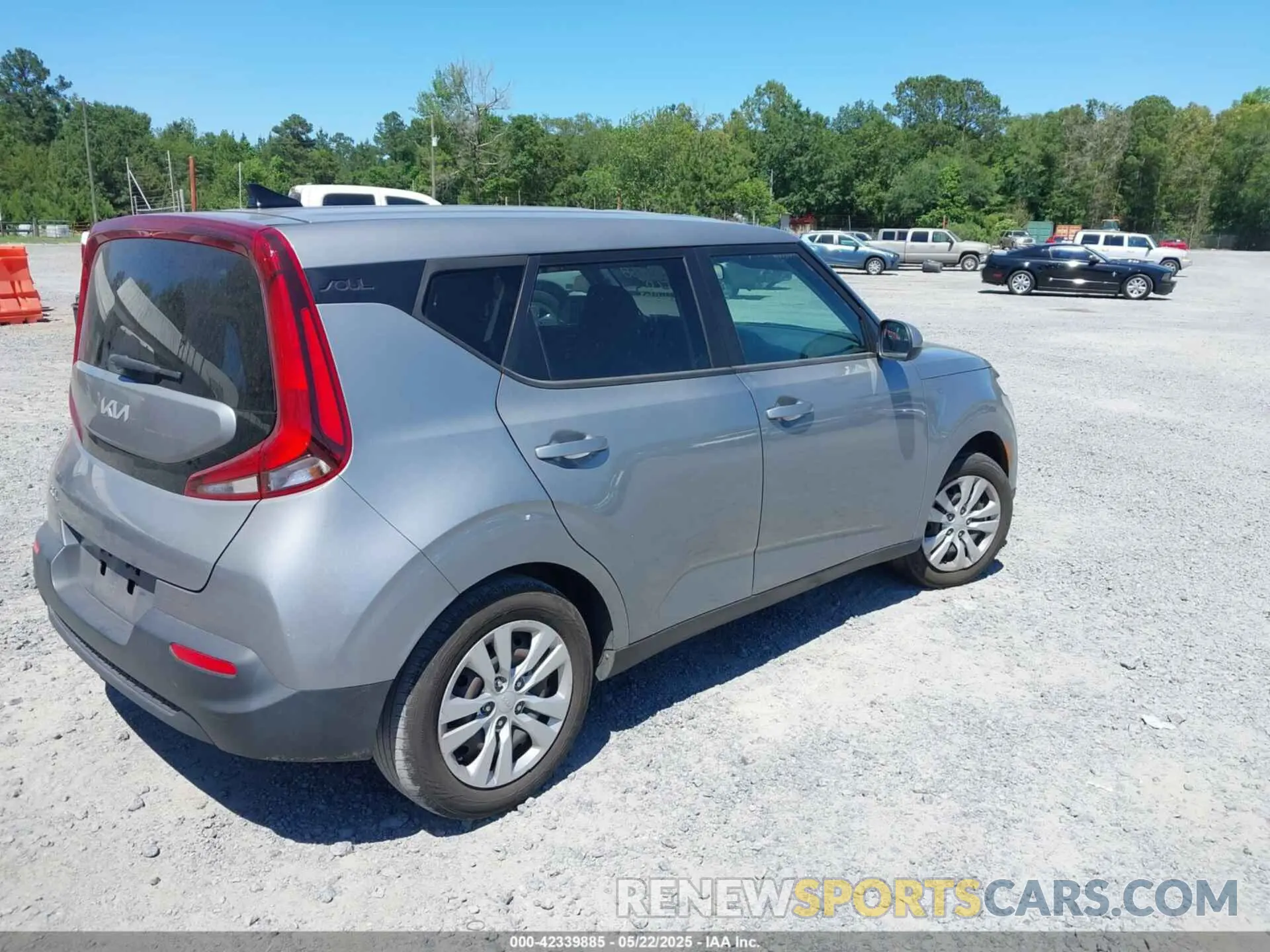 4 Photograph of a damaged car KNDJ23AUXN7836768 KIA SOUL 2022