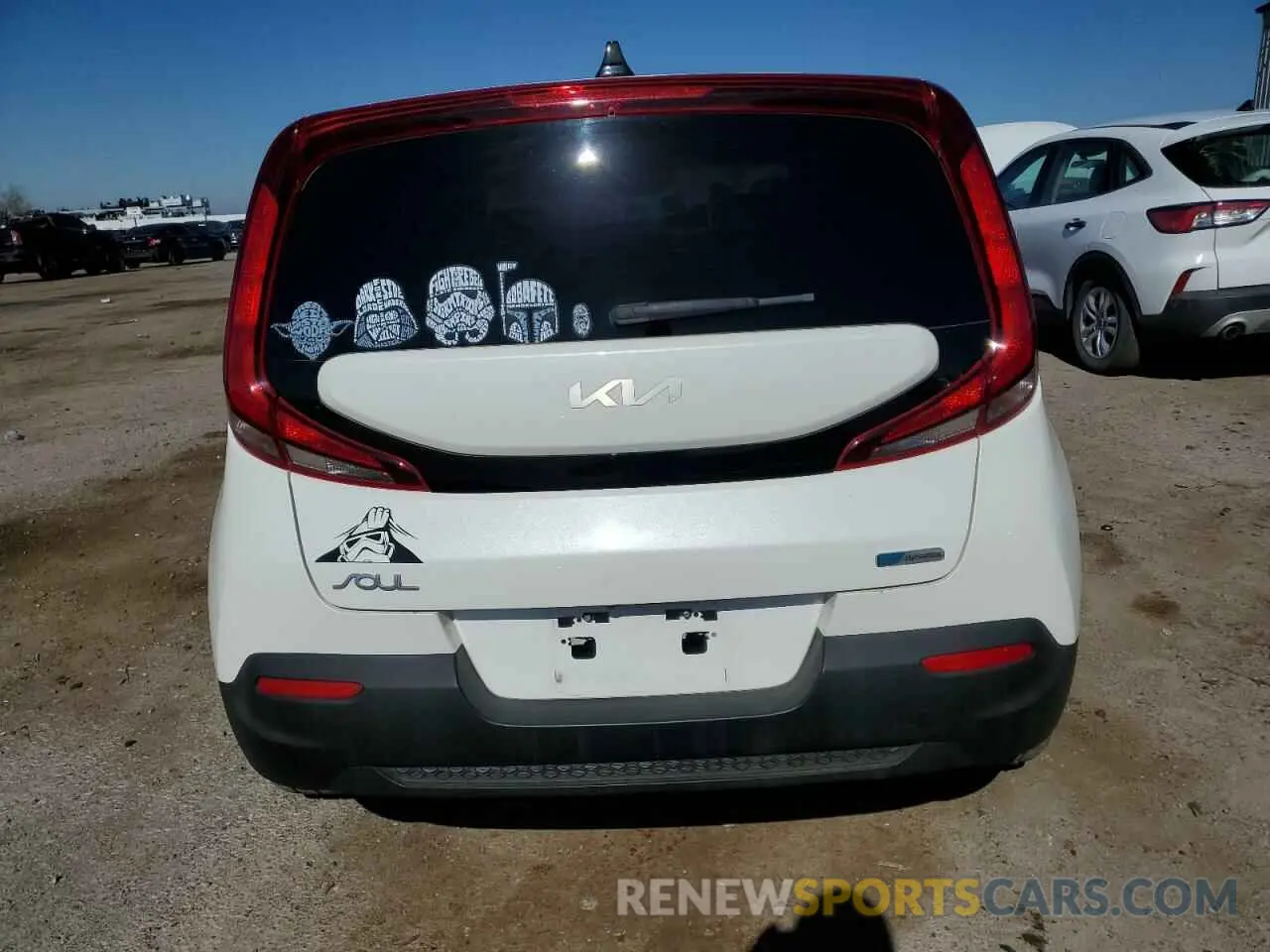 6 Photograph of a damaged car KNDJ33AU0N7822911 KIA SOUL 2022