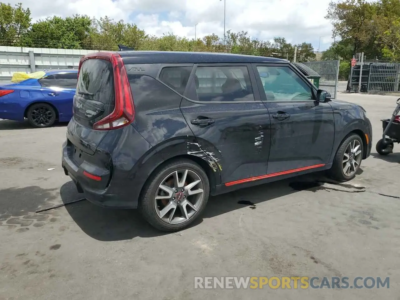3 Фотография поврежденного автомобиля KNDJ53AF1N7167170 KIA SOUL 2022
