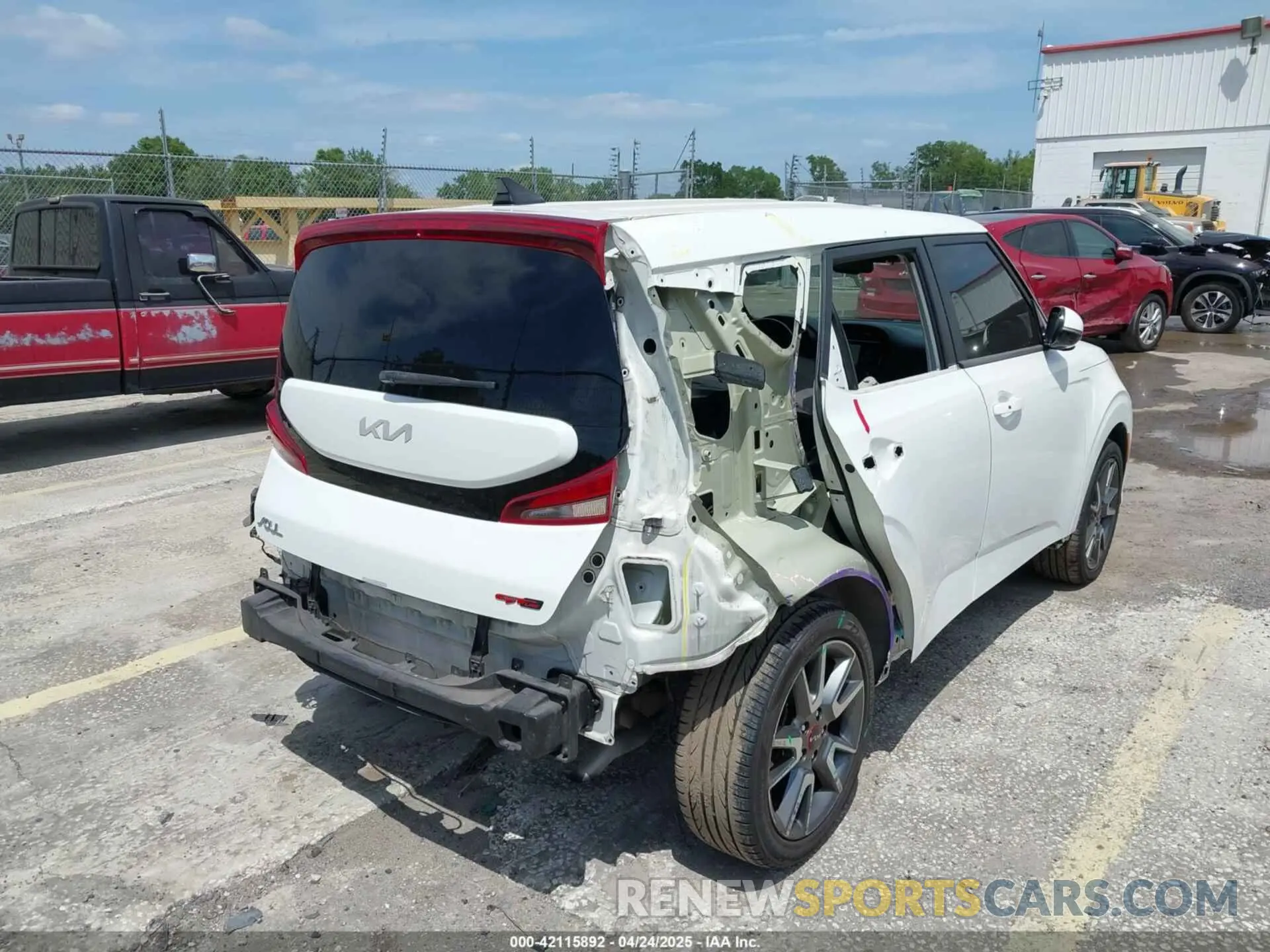 6 Photograph of a damaged car KNDJ63AU2N7166959 KIA SOUL 2022