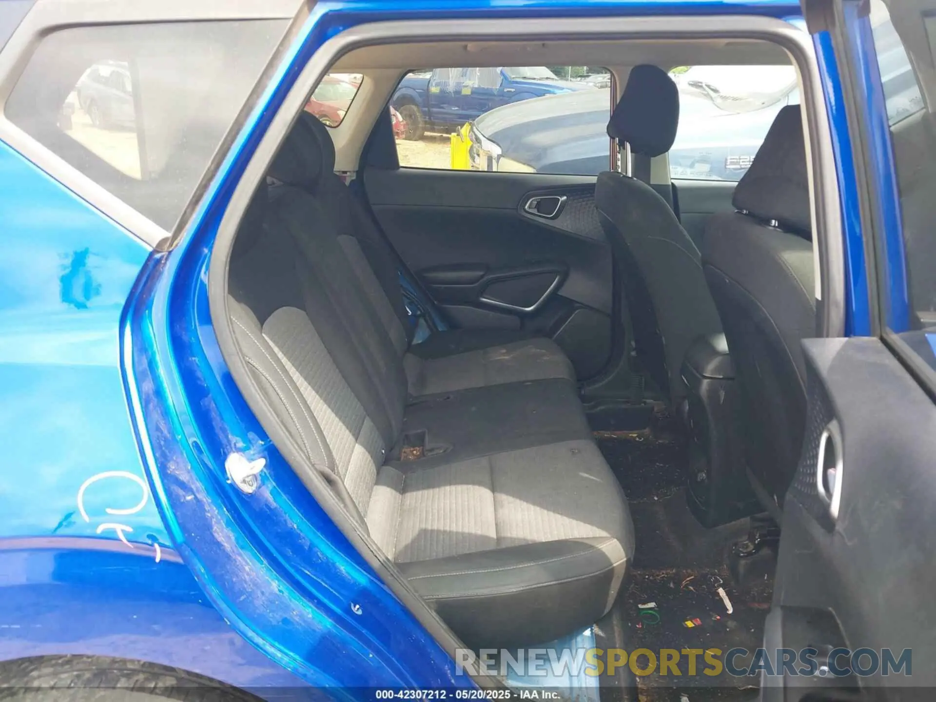 8 Photograph of a damaged car KNDJ63AU8N7818208 KIA SOUL 2022