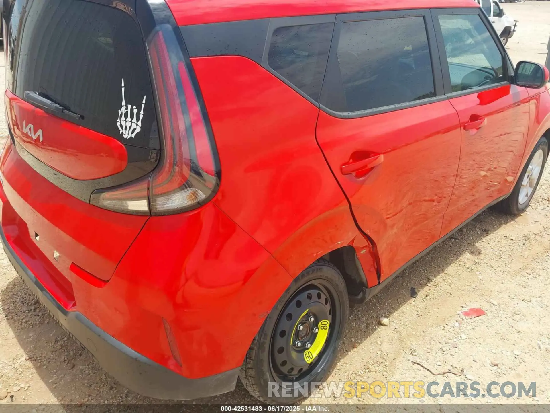 19 Photograph of a damaged car KNDJ23AU3P7207839 KIA SOUL 2023