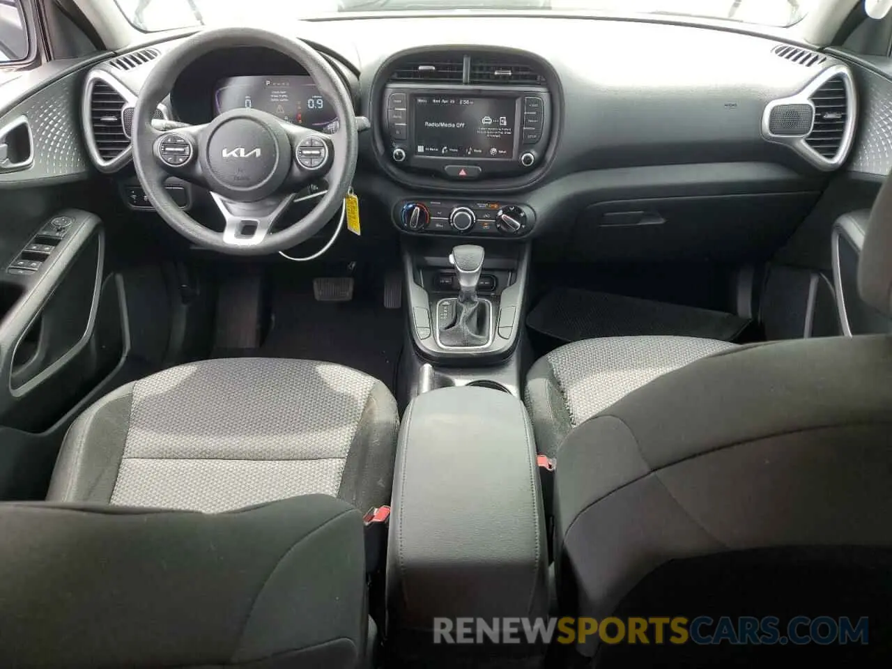 8 Фотография поврежденного автомобиля KNDJ23AU3P7217433 KIA SOUL 2023