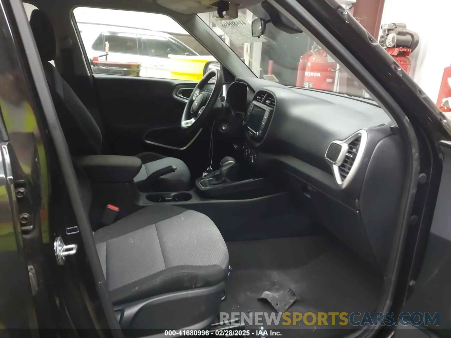 5 Фотография поврежденного автомобиля KNDJ23AU3P7881148 KIA SOUL 2023