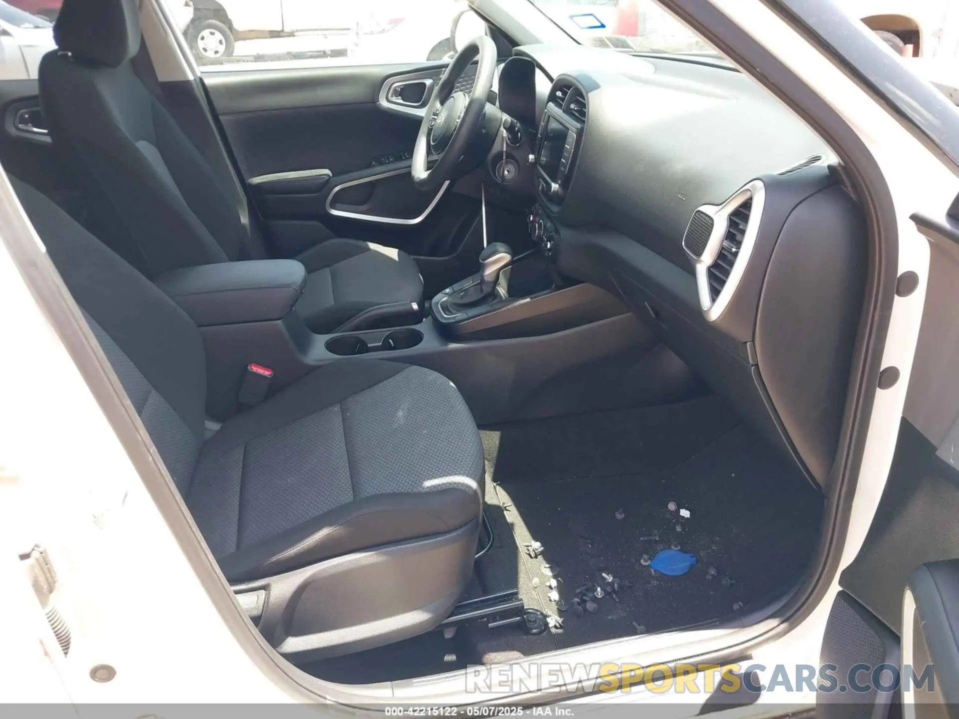 5 Фотография поврежденного автомобиля KNDJ23AU4P7200883 KIA SOUL 2023
