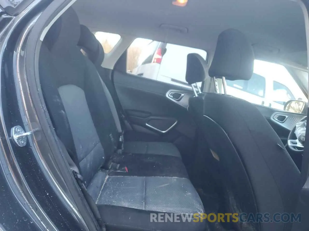 10 Фотография поврежденного автомобиля KNDJ23AU4P7203508 KIA SOUL 2023