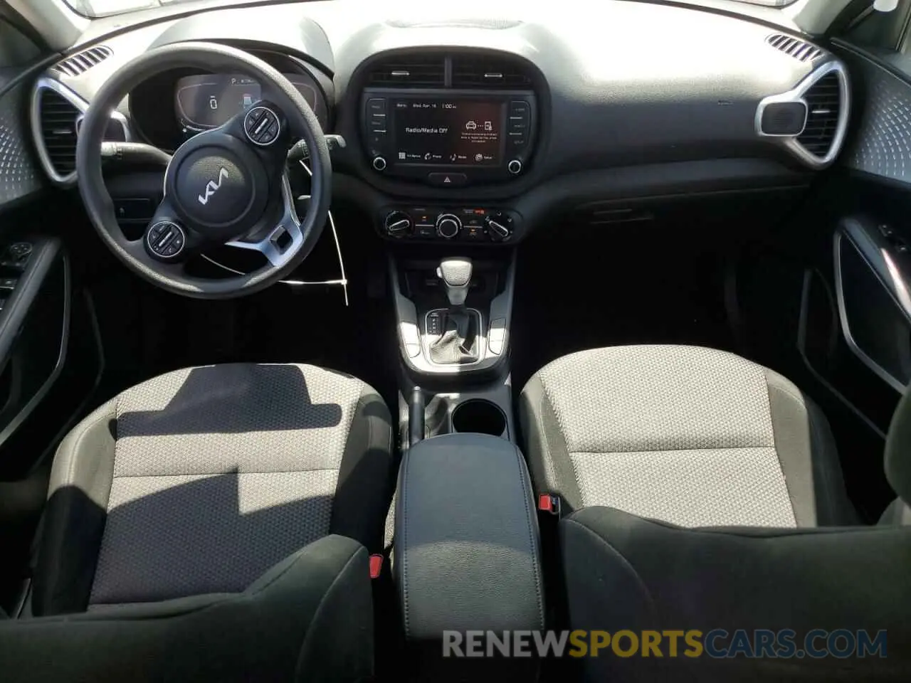 8 Фотография поврежденного автомобиля KNDJ23AU5P7876114 KIA SOUL 2023