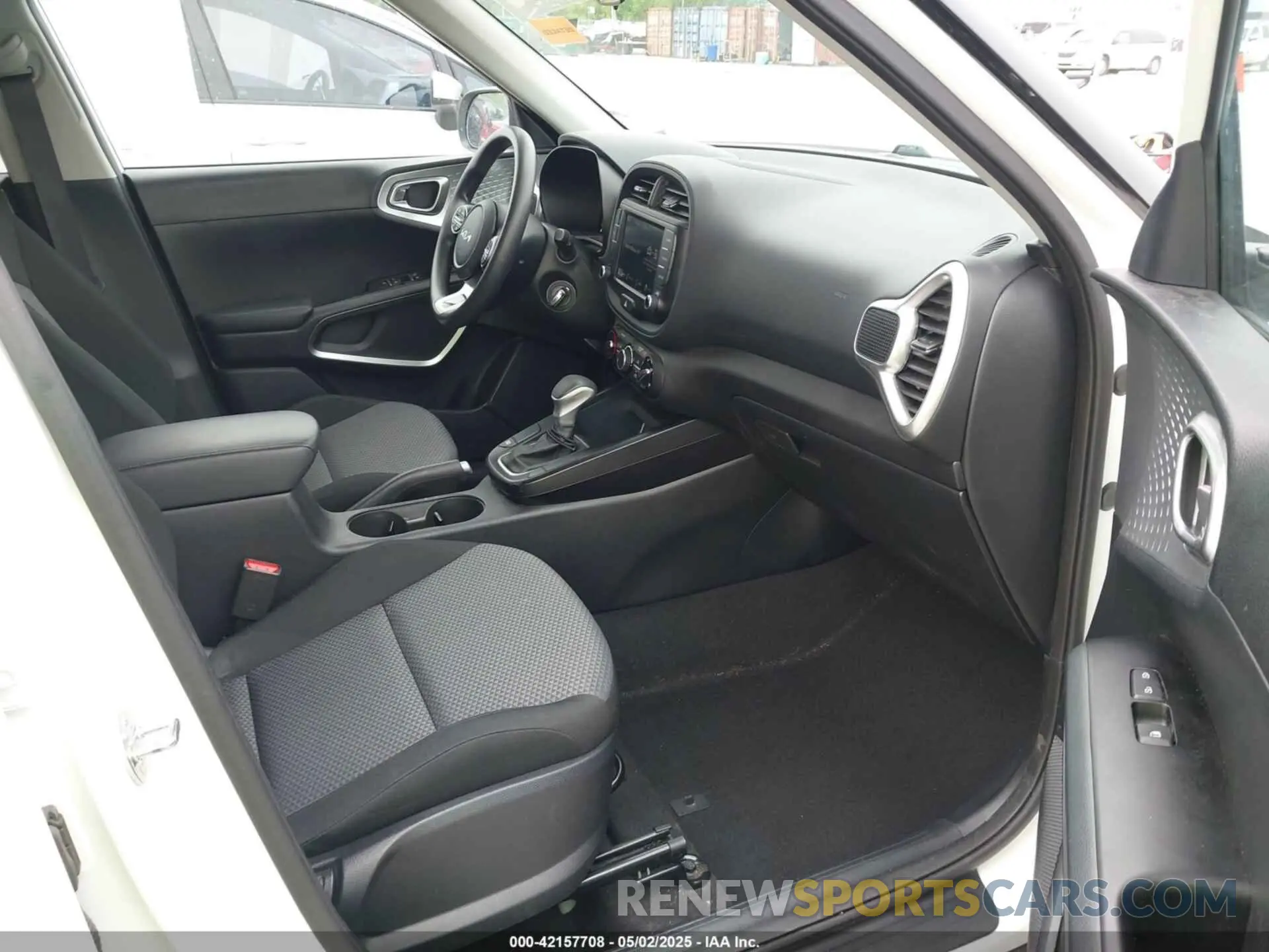 5 Photograph of a damaged car KNDJ23AU5P7880163 KIA SOUL 2023