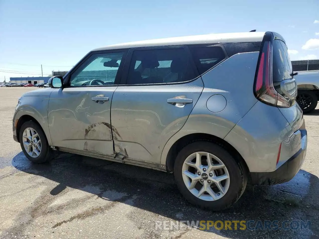2 Фотография поврежденного автомобиля KNDJ23AU5P7883631 KIA SOUL 2023