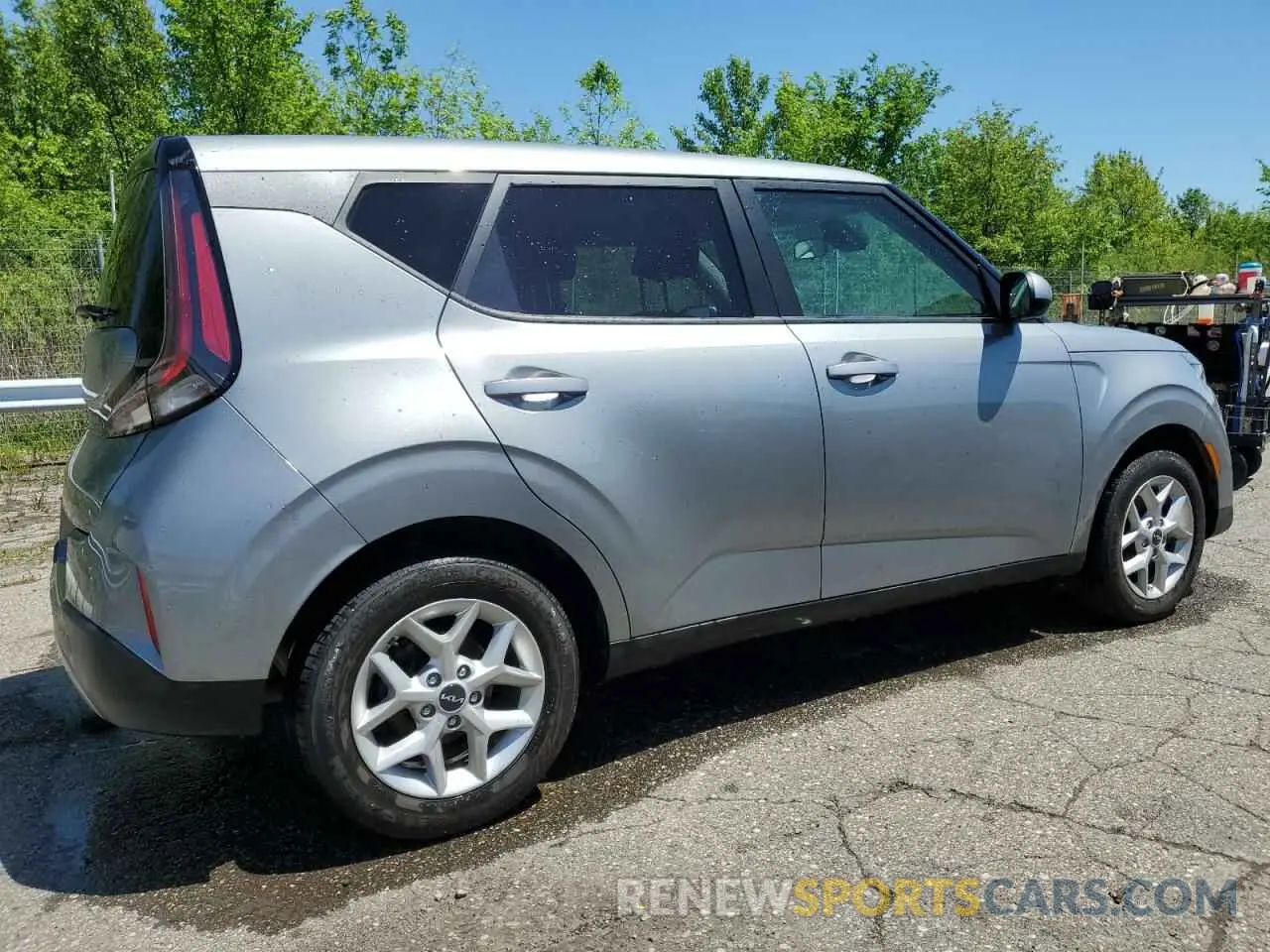3 Фотография поврежденного автомобиля KNDJ23AU5P7883631 KIA SOUL 2023