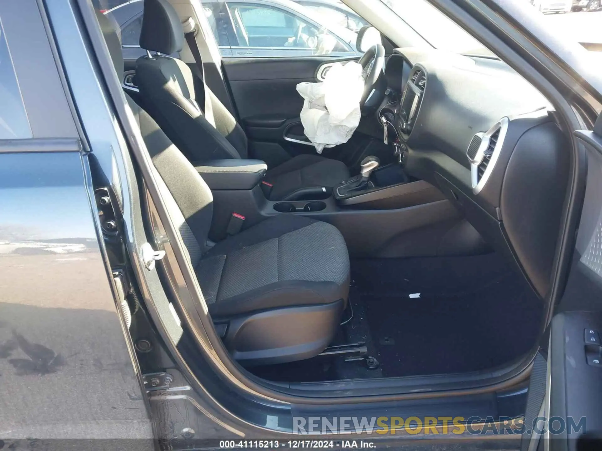 5 Фотография поврежденного автомобиля KNDJ23AU6P7187523 KIA SOUL 2023