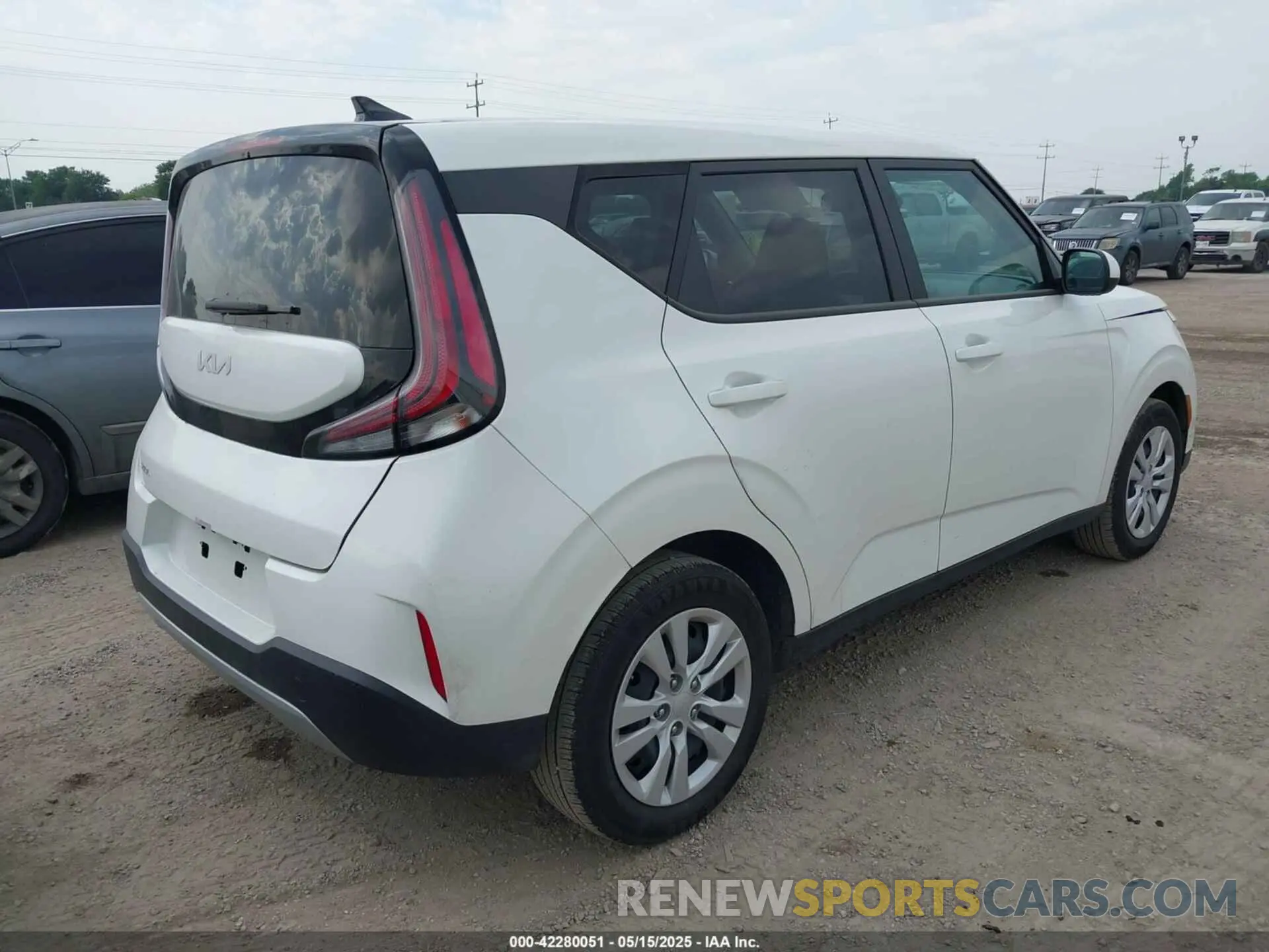 4 Photograph of a damaged car KNDJ23AU6P7865736 KIA SOUL 2023