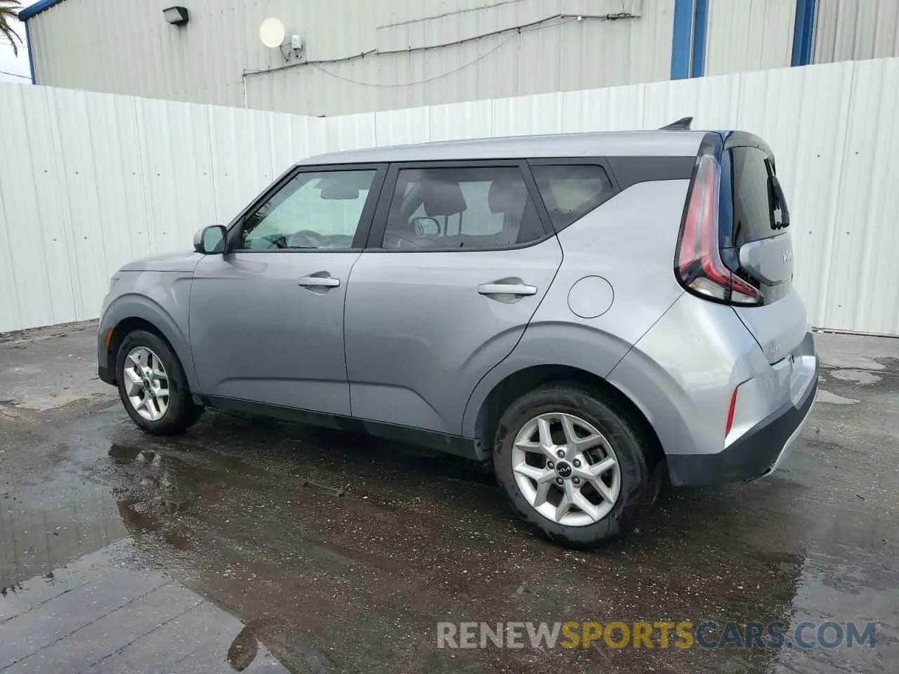 2 Фотография поврежденного автомобиля KNDJ23AU6P7869561 KIA SOUL 2023
