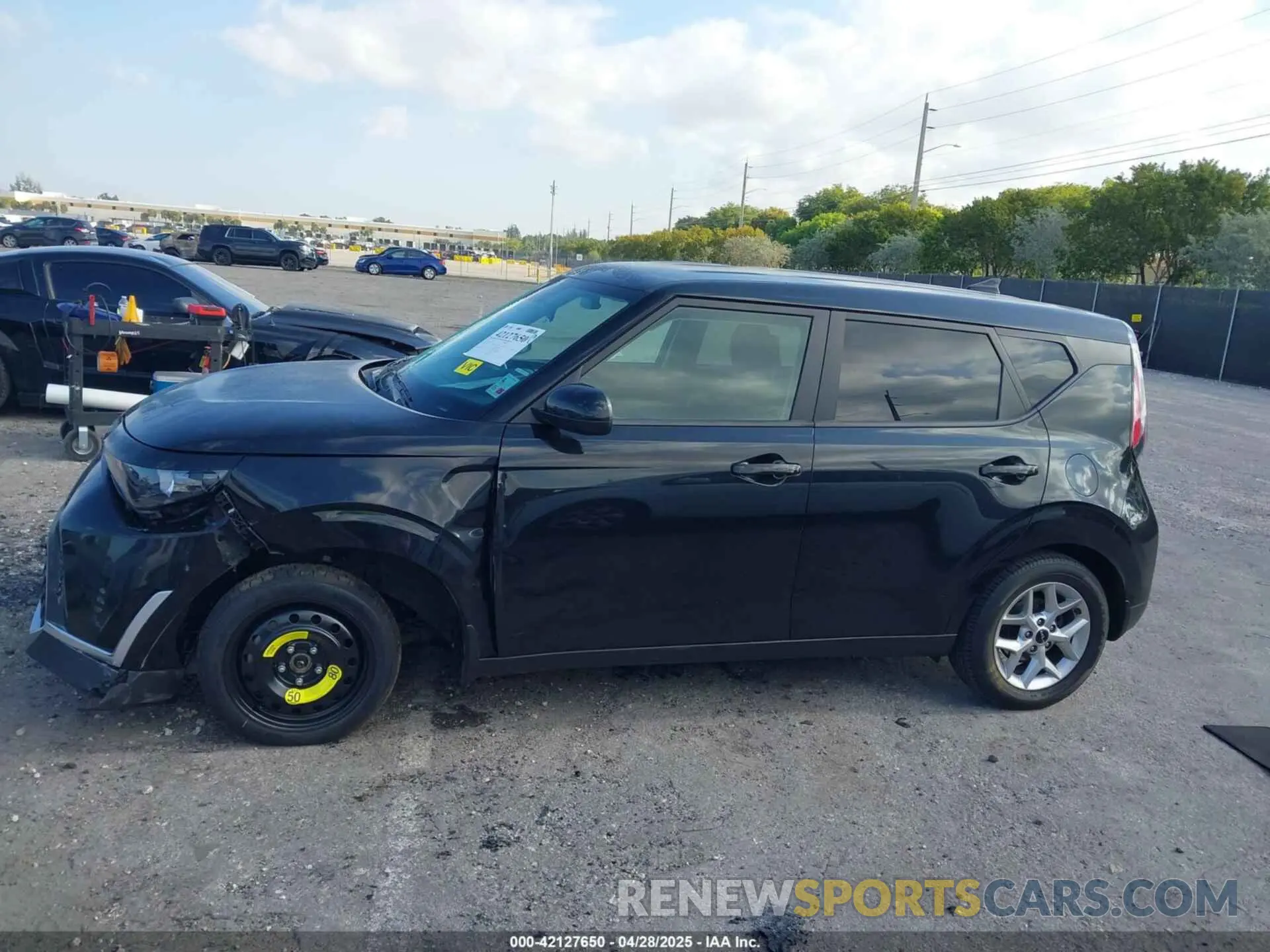 15 Photograph of a damaged car KNDJ23AU6P7873951 KIA SOUL 2023
