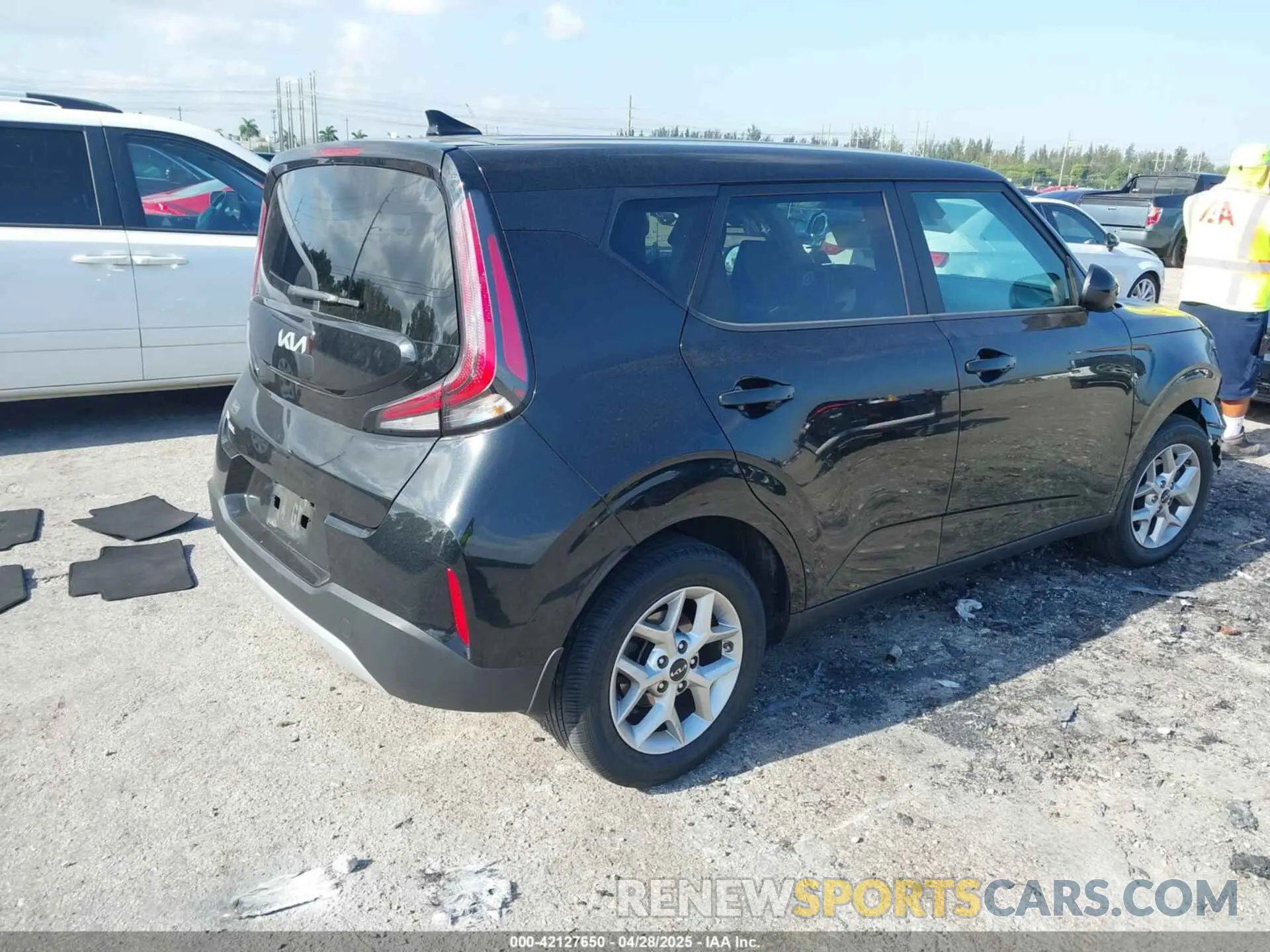 4 Photograph of a damaged car KNDJ23AU6P7873951 KIA SOUL 2023