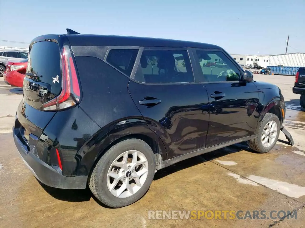 3 Фотография поврежденного автомобиля KNDJ23AU6P7894377 KIA SOUL 2023