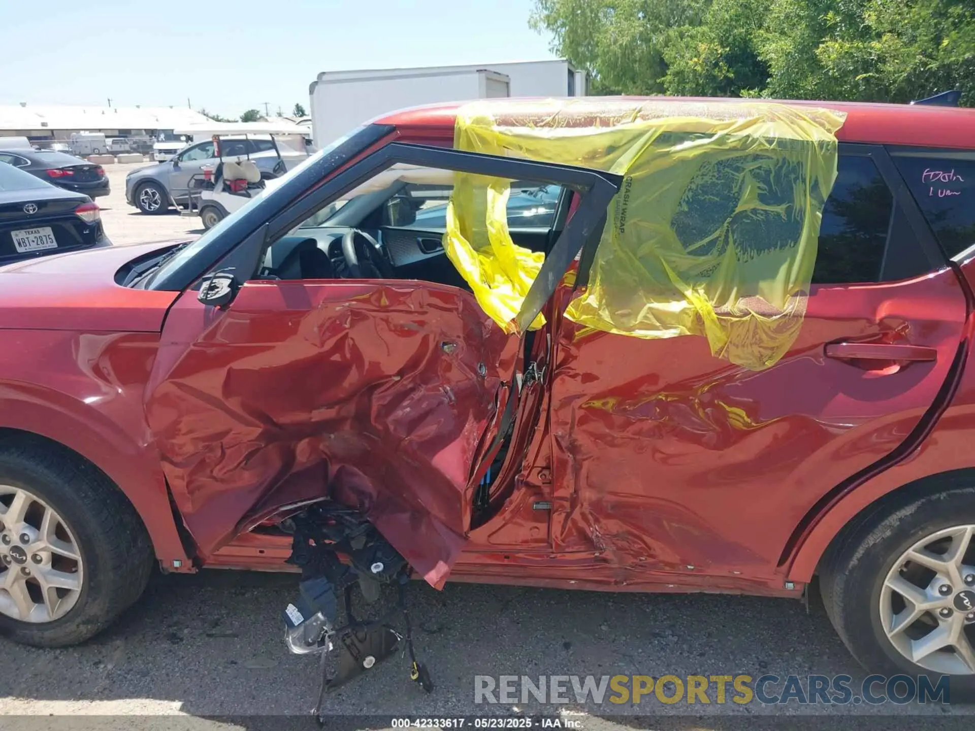 6 Photograph of a damaged car KNDJ23AU7P7881217 KIA SOUL 2023