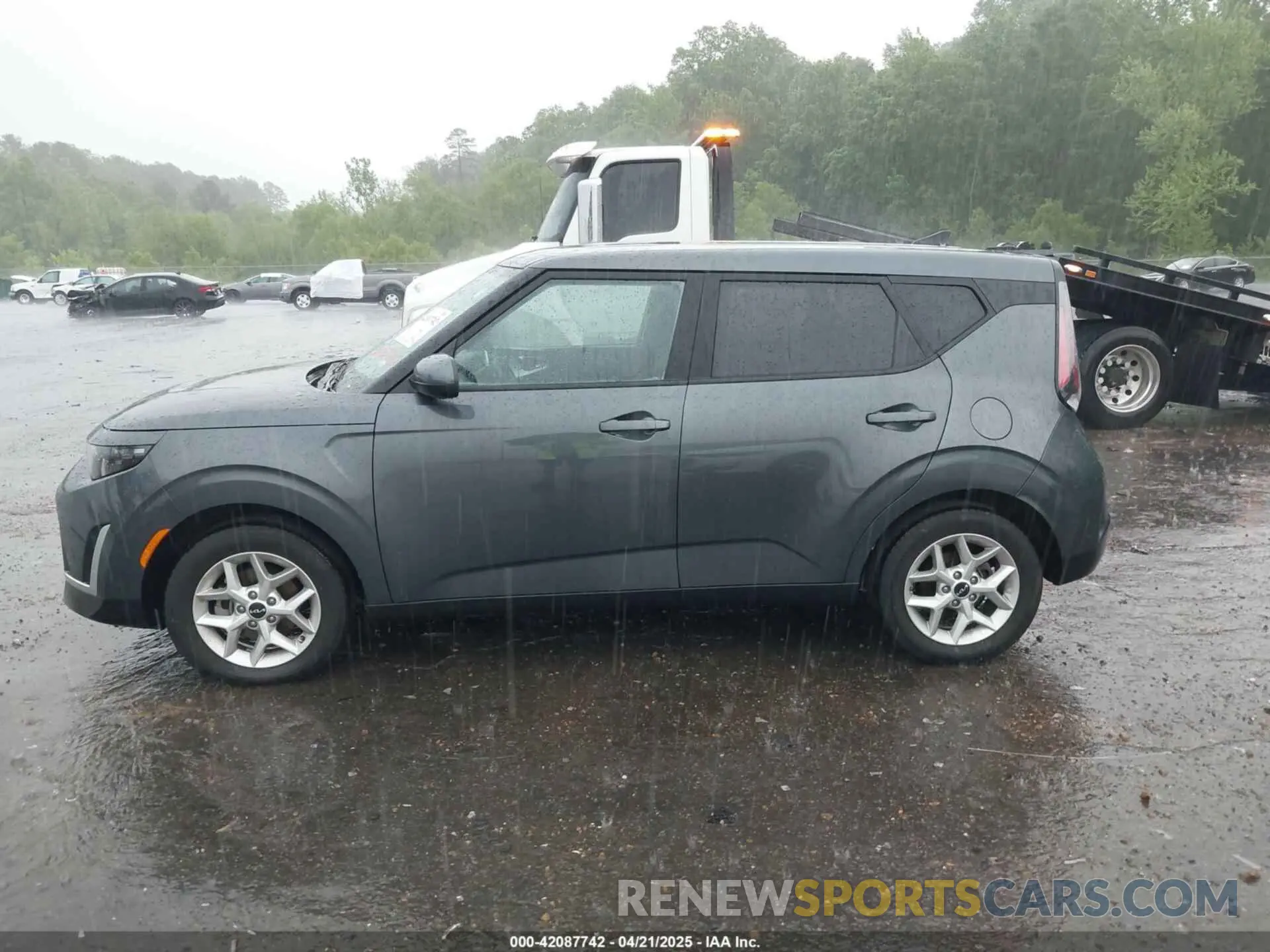 14 Photograph of a damaged car KNDJ23AU8P7882912 KIA SOUL 2023