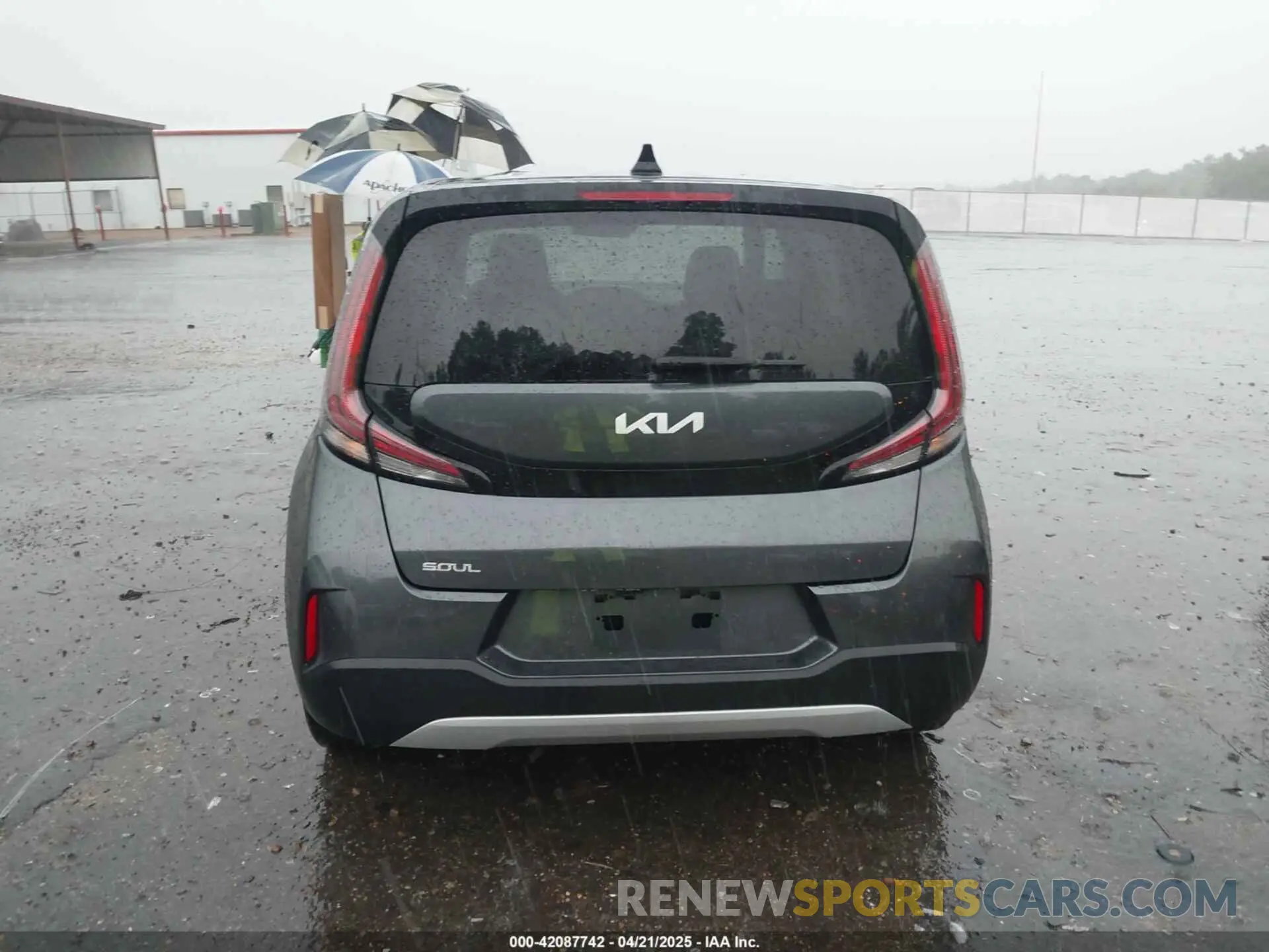 16 Photograph of a damaged car KNDJ23AU8P7882912 KIA SOUL 2023