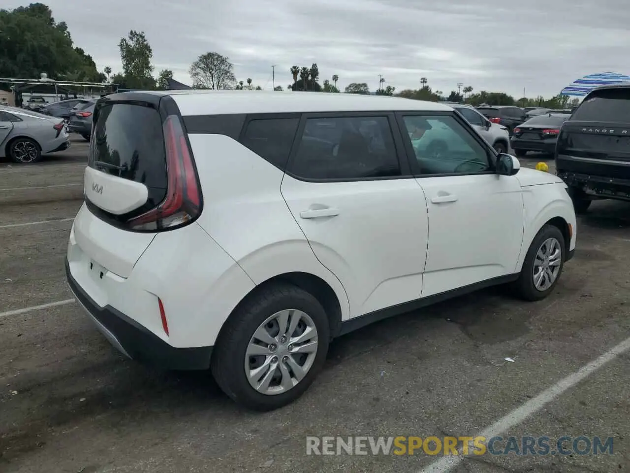 3 Фотография поврежденного автомобиля KNDJ23AUXP7846431 KIA SOUL 2023