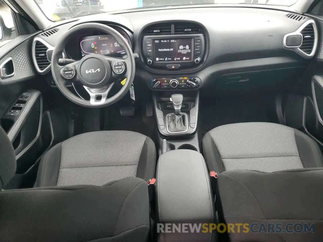 8 Фотография поврежденного автомобиля KNDJ23AUXP7846431 KIA SOUL 2023