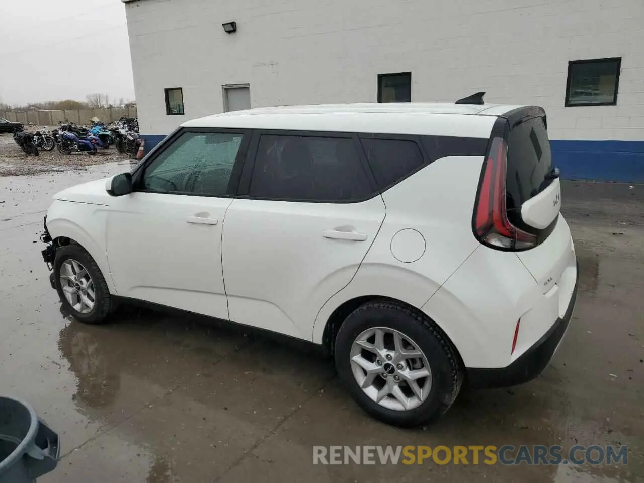 2 Фотография поврежденного автомобиля KNDJ23AUXP7866758 KIA SOUL 2023