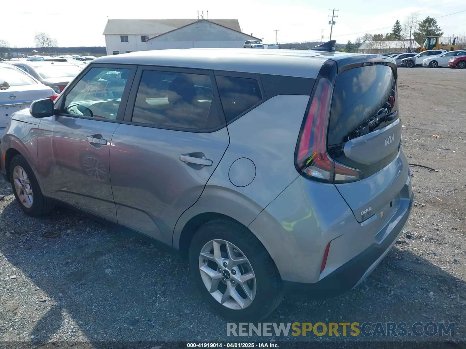 3 Фотография поврежденного автомобиля KNDJ23AUXP7876223 KIA SOUL 2023