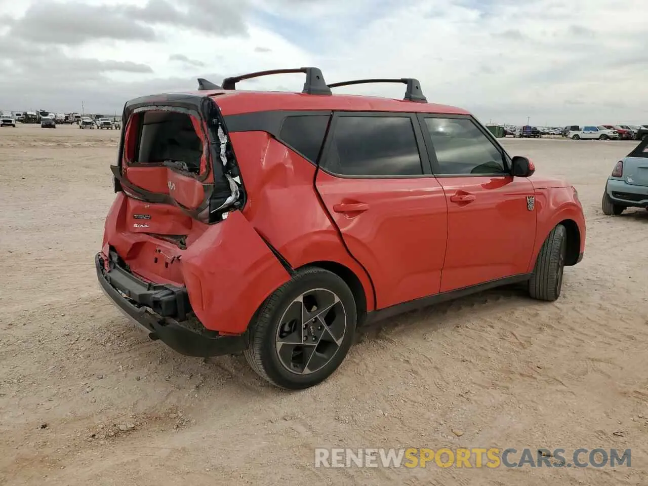 3 Фотография поврежденного автомобиля KNDJ33AU0P7216284 KIA SOUL 2023
