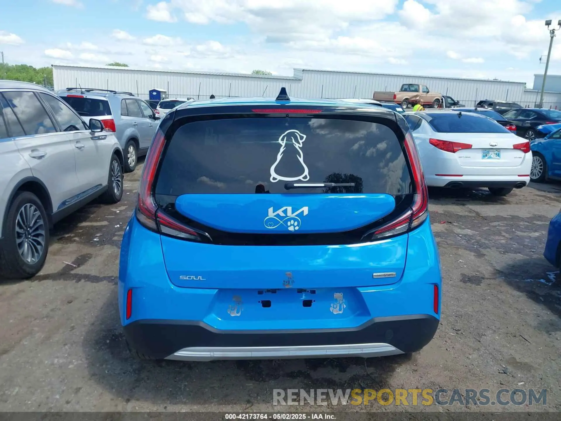 17 Фотография поврежденного автомобиля KNDJ33AU8P7210149 KIA SOUL 2023