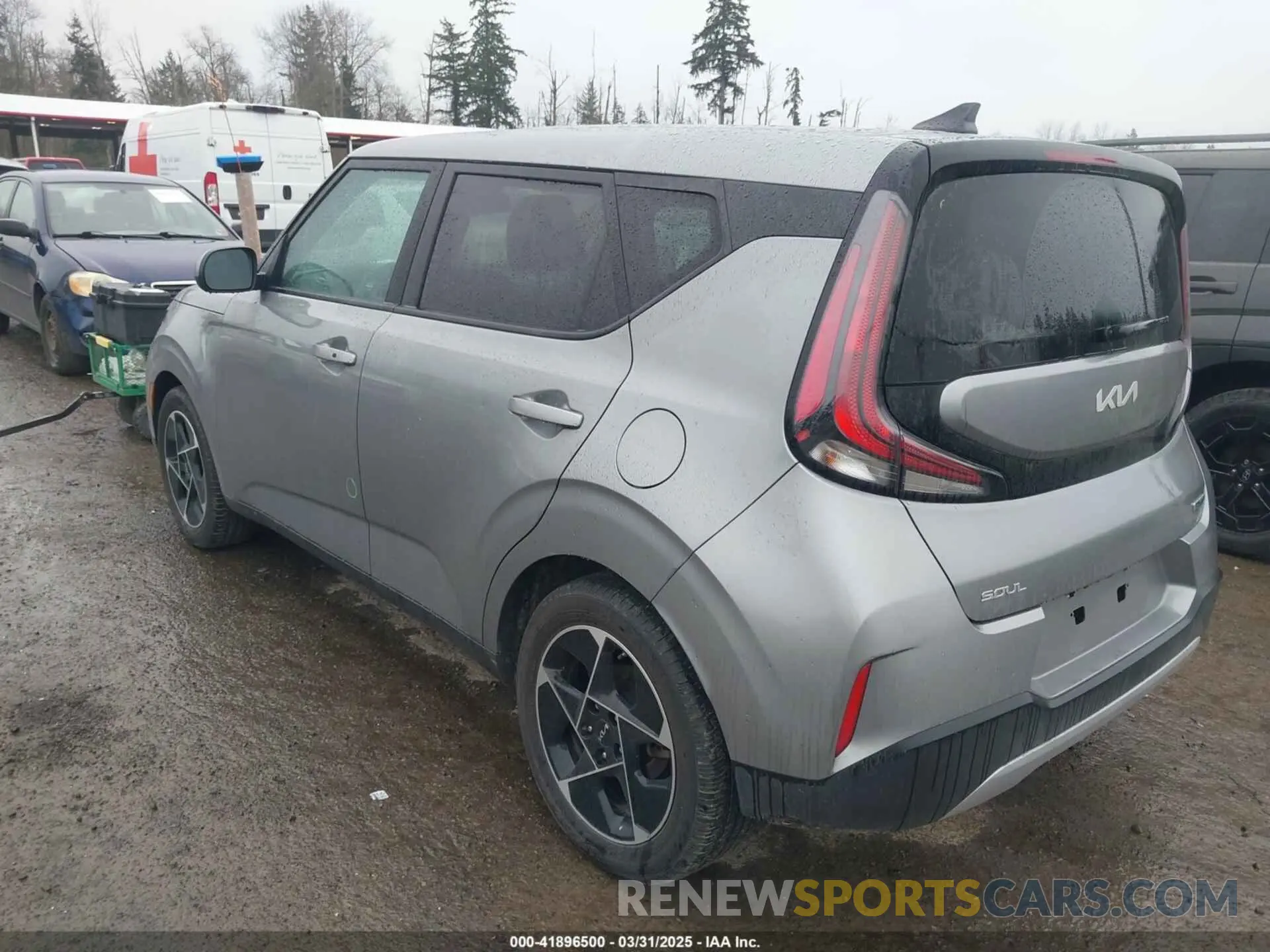 3 Фотография поврежденного автомобиля KNDJ33AU8P7896113 KIA SOUL 2023