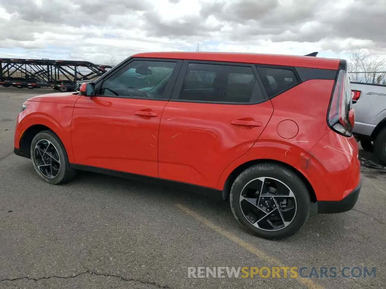2 Photograph of a damaged car KNDJ33AUXP7198151 KIA SOUL 2023