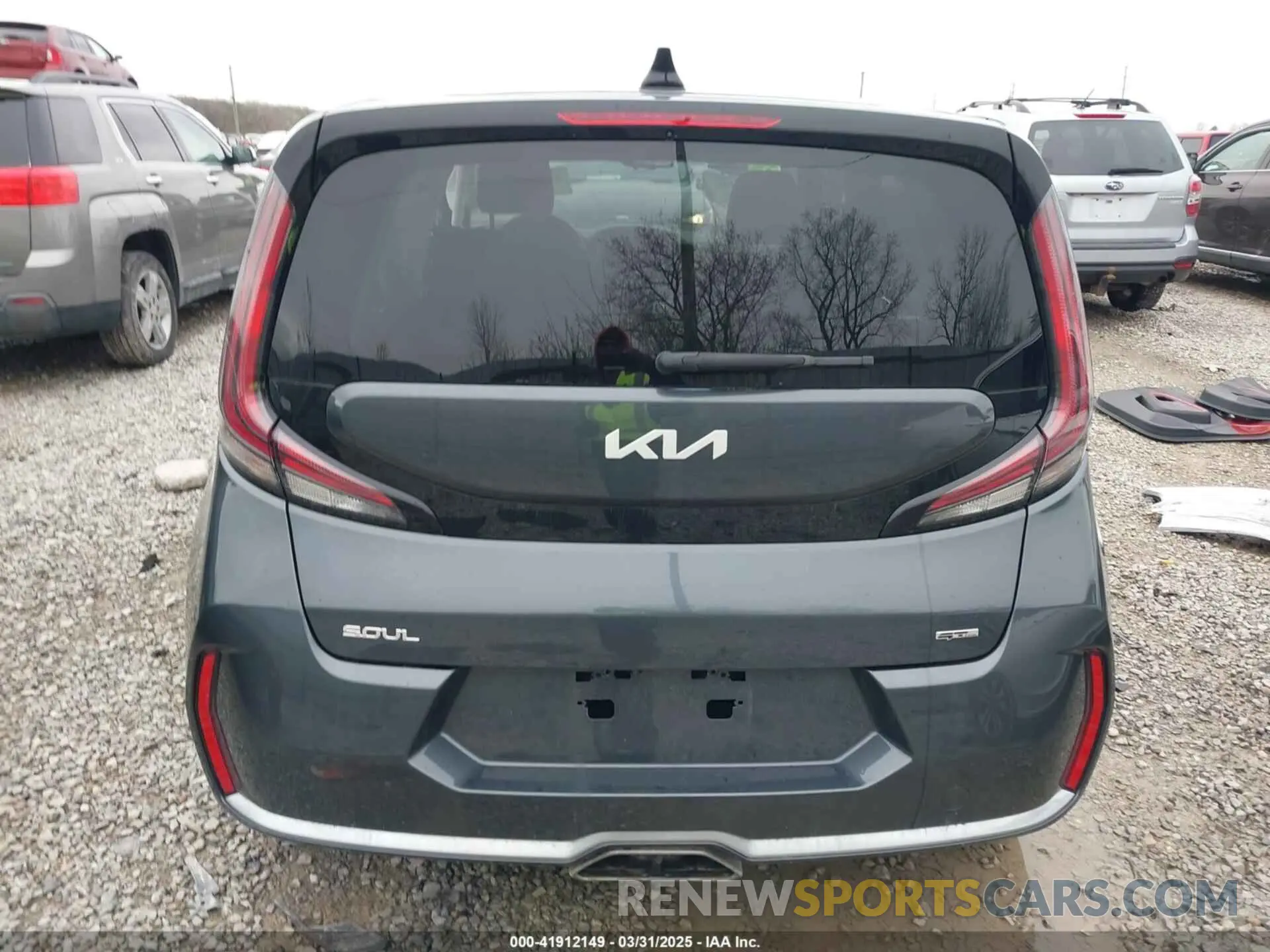17 Фотография поврежденного автомобиля KNDJ53AU1P7890583 KIA SOUL 2023