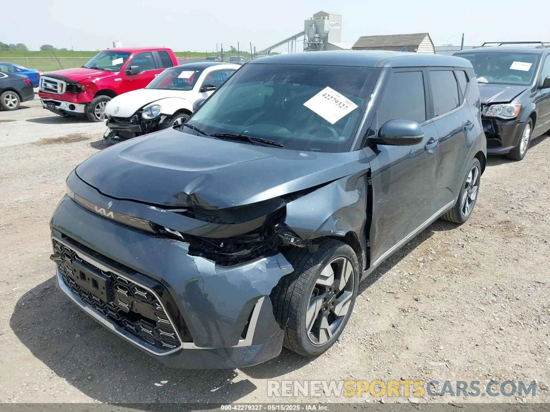 2 Фотография поврежденного автомобиля KNDJ53AU7P7191734 KIA SOUL 2023
