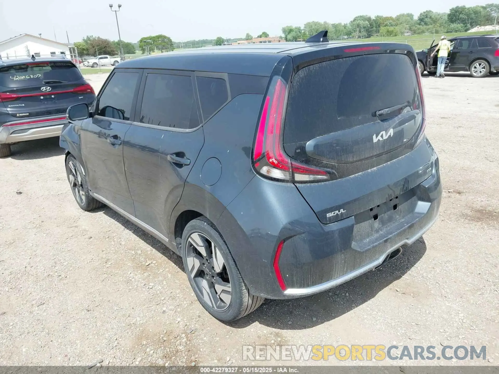 3 Фотография поврежденного автомобиля KNDJ53AU7P7191734 KIA SOUL 2023