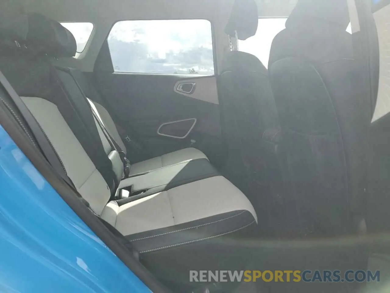 11 Фотография поврежденного автомобиля KNDJ53AU7P7193094 KIA SOUL 2023