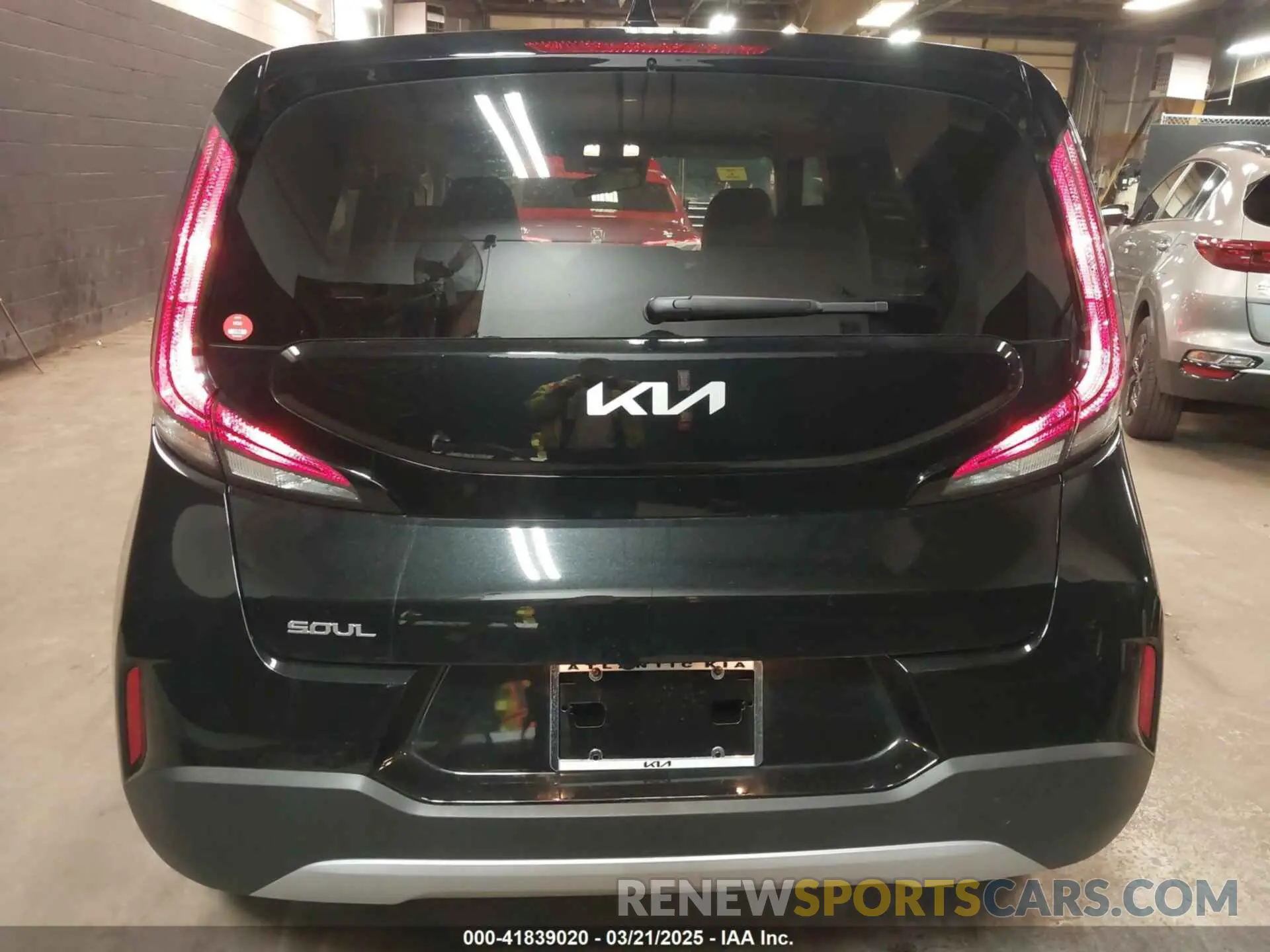 16 Photograph of a damaged car KNDJ23AU0R7236119 KIA SOUL 2024