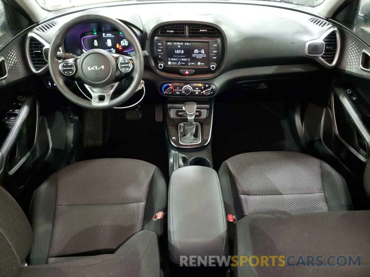8 Фотография поврежденного автомобиля KNDJ23AU0R7906820 KIA SOUL 2024